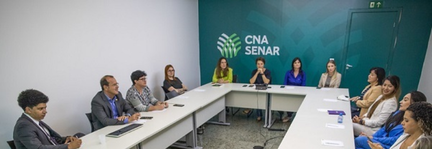 Sistema CNA recebe integrantes da Academia de Liderança para Mulheres do Agronegócio