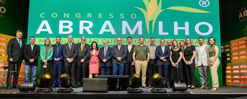 CNA destaca importância do agro brasileiro em sessão solene da Câmara