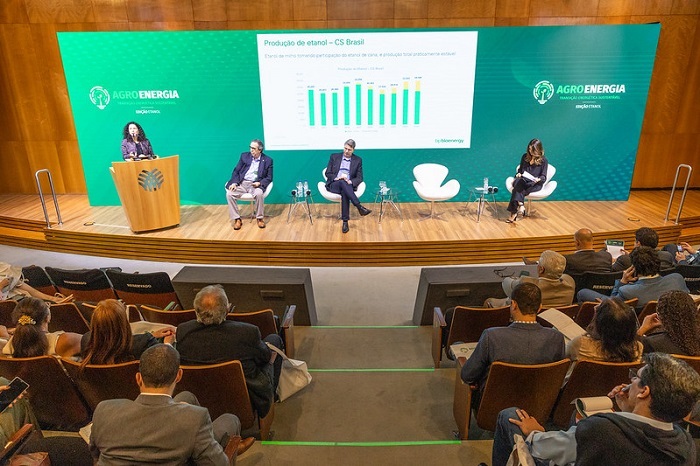 Painel "Etanol de cana e milho: Avanços tecnológicos e perspectivas para o futuro energético"