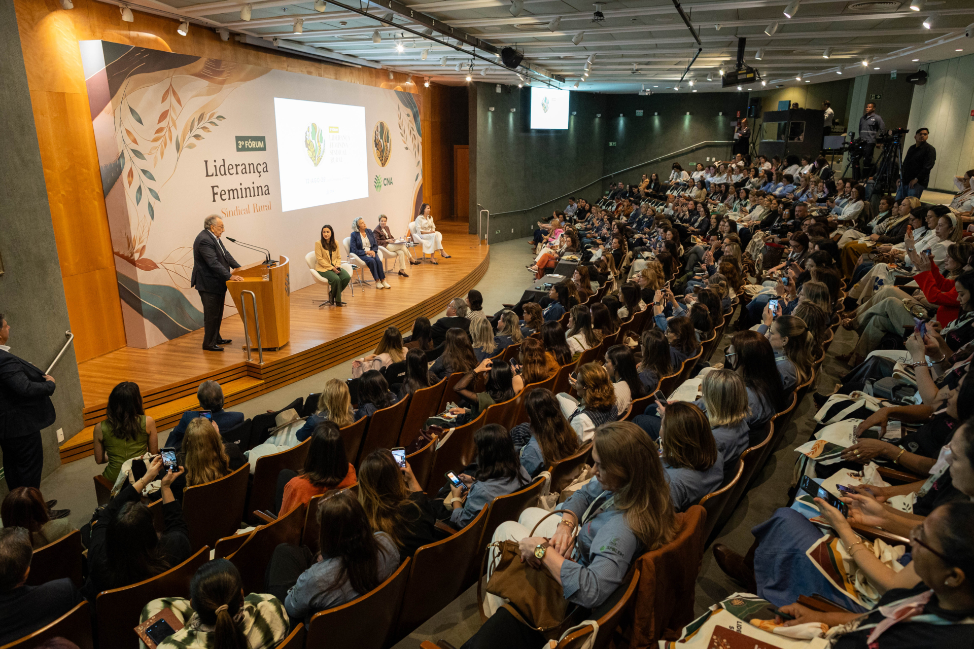 Abertura forum