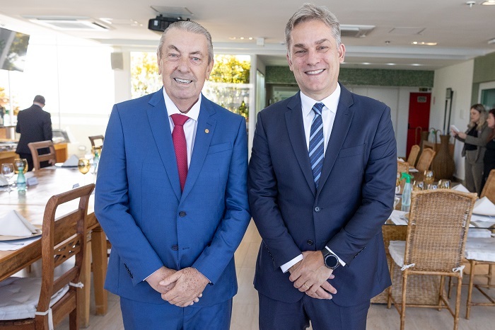 José Mário Schreiner e o presidente Global da Bayer, Rodrigo Santos