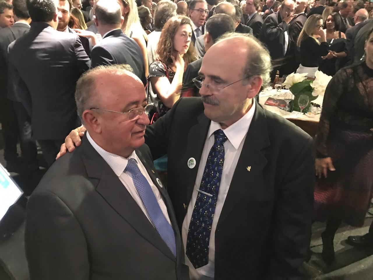 Presidente da FAEPI, Júlio César e o presidente institucional da ABRAMILHO, Sérgio Bortolozzo