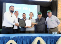 Senar-PR entrega equipamentos para colégios agrícolas do Paraná