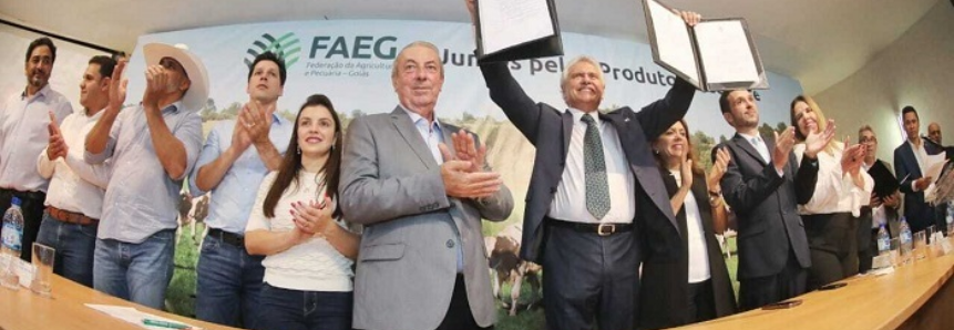 Medidas favoráveis ao produtor de leite são anunciadas na Faeg pelo governo do estado