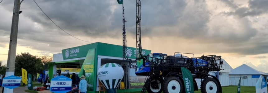 Máquinas e equipamentos agrícolas atraem público para o estande do Senar-MT na Show Safra