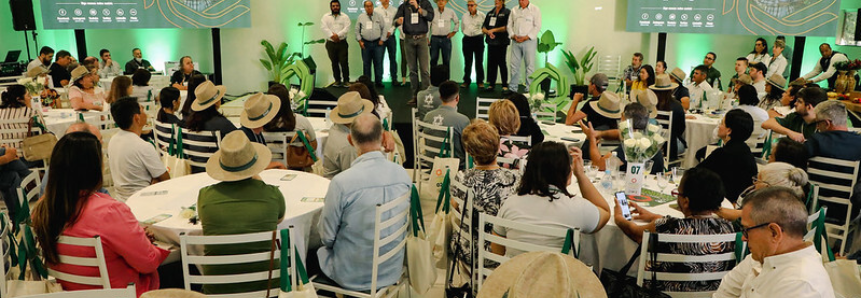 Em Cianorte, encontro regional de líderes destaca união do setor