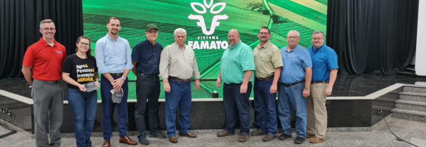 Na busca por melhores rendimentos da soja produtores rurais de Iowa EUA visitam a Famato