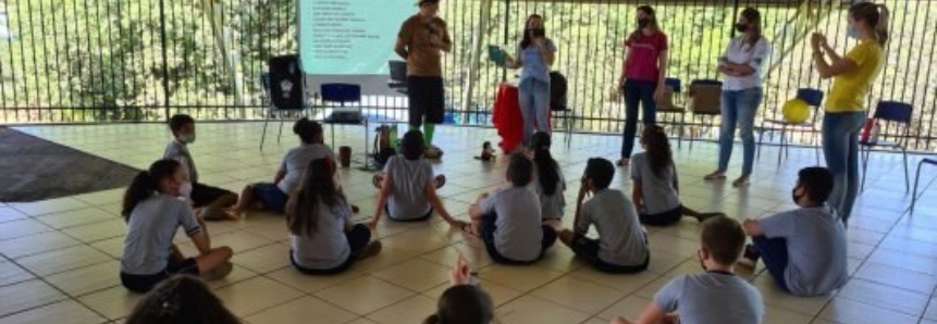 Escolas de Cuiabá e Várzea Grande recebem palestras sobre a vida no campo