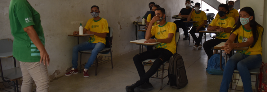 Alunos do programa Aprendizagem Rural de Rio Real retomam aulas
