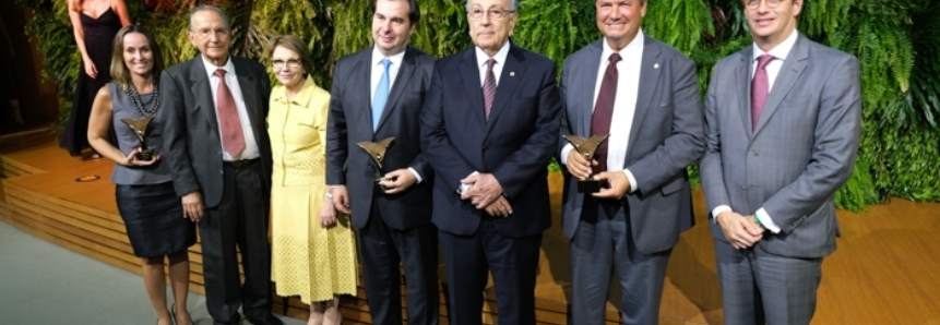 Com John Deere, Syngenta e Clube Agro Brasil, agência Make ID conquista 4  prêmios na maior premiação de marketing e comunicação do Agro – Avicultura  do Nordeste