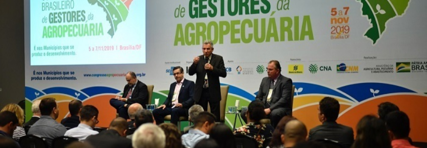 CNA destaca o potencial da agricultura familiar e o desenvolvimento sustentável no Congresso Brasileiro de Gestores do Agro