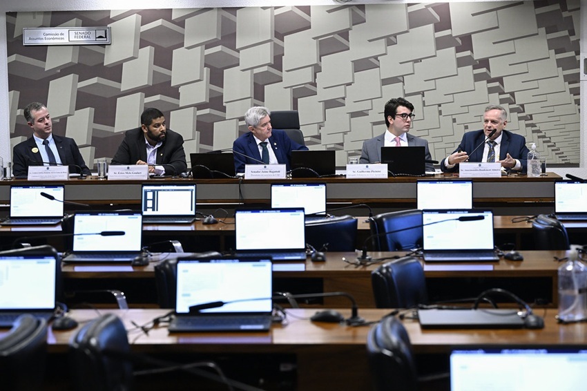 CNA participa de audiência pública no Senado sobre mudanças no ITR