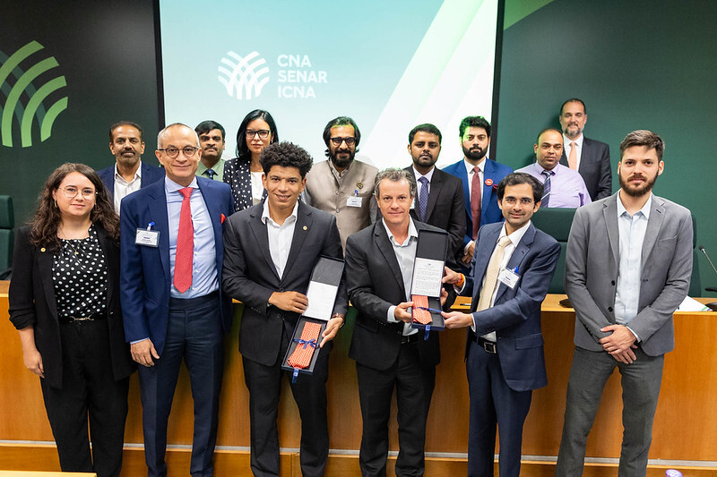 Delegação presenteou os representantes da CNA.