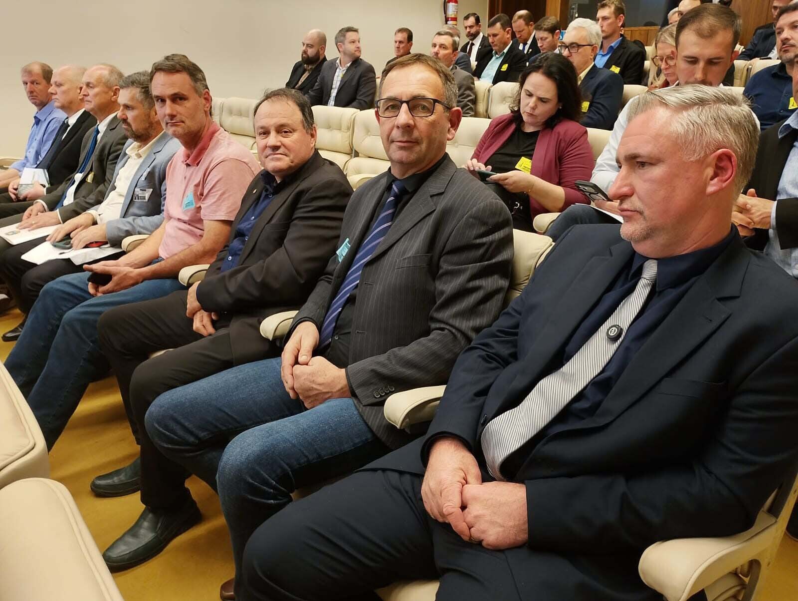 Representante catarinense defende cadeia do tabaco em Brasília e cobra menos entraves ao setor