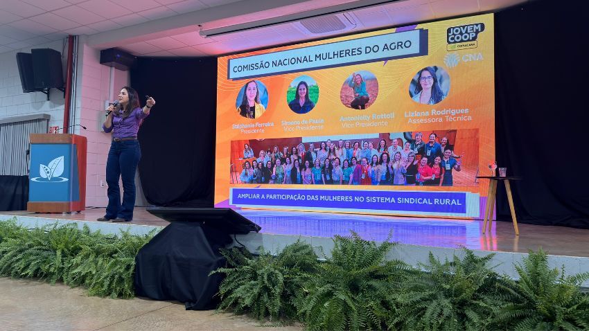 CNA participa de encontro nacional de jovens cooperativistas em Piracicaba (SP)