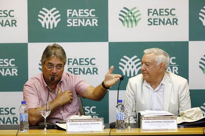 Presidente da Farsul, Gedeão Pereira, e presidente da Faesc, José Zeferino Pedrozo.