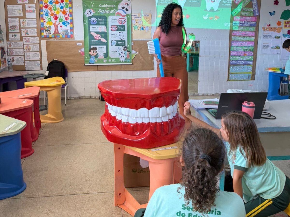 Campo Sorridente leva educação em saúde bucal a quase 2 mil estudantes no primeiro semestre de 2026