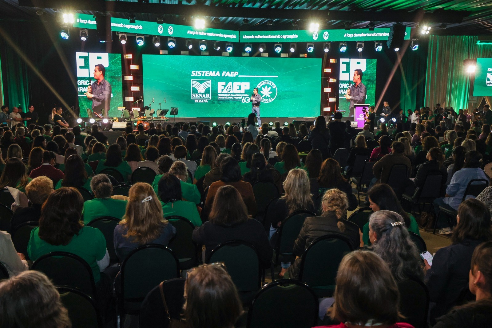 Em Cascavel, milhares de produtoras rurais reforçam o protagonismo feminino no agro