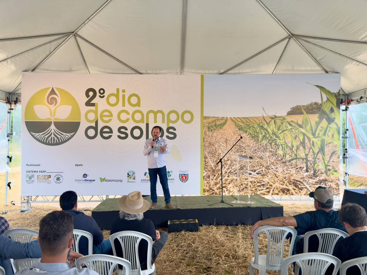 Dia de Campo reúne 117 participantes para discutir conservação do solo em Irati