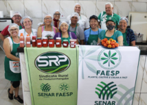 Curso de processamento caseiro de tomate incentiva alimentação saudável