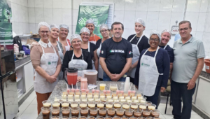 Treinamento em São Ludgero (SC) ajuda famílias rurais a agregar valor aos derivados do leite