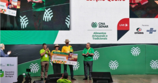 CNA entrega prêmio extra a produtor de queijo artesanal