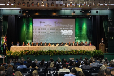 Sistema CNA/Senar é homenageado durante celebração dos 100 anos da UFV