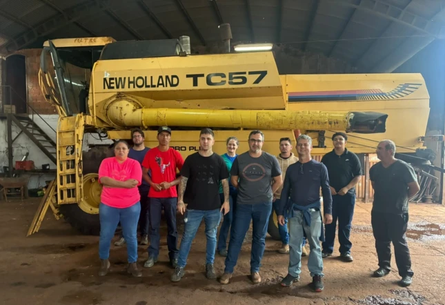 Com foco em eficiência e redução de perdas, Senar-SP realiza curso inédito de colhedora de soja em Mineiros do Tietê