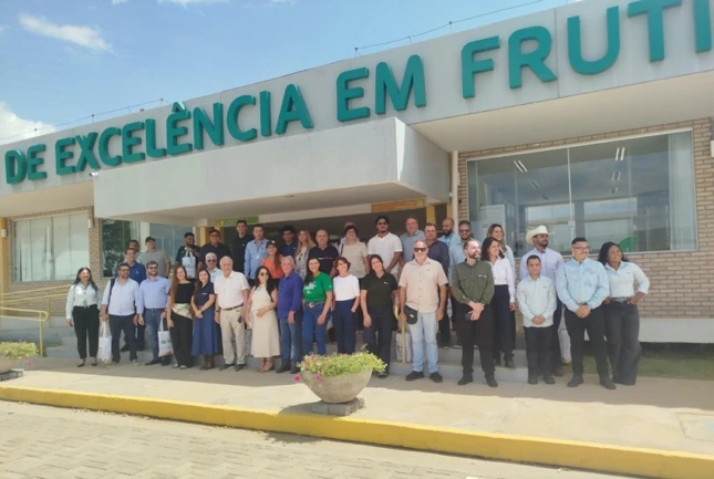 CNA debate ações para fortalecer a fruticultura e ampliar oportunidades no mercado externo