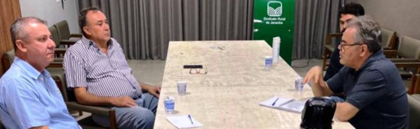 Fruticultores sao apresentados a plataforma de vendas DESTAQUE