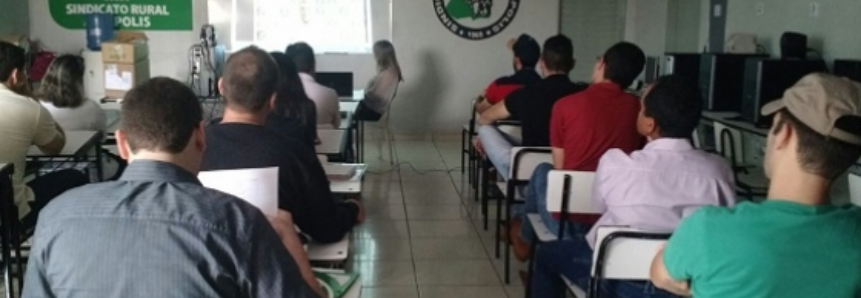 Começam as aulas do curso Técnico em Agronegócio em Goiás