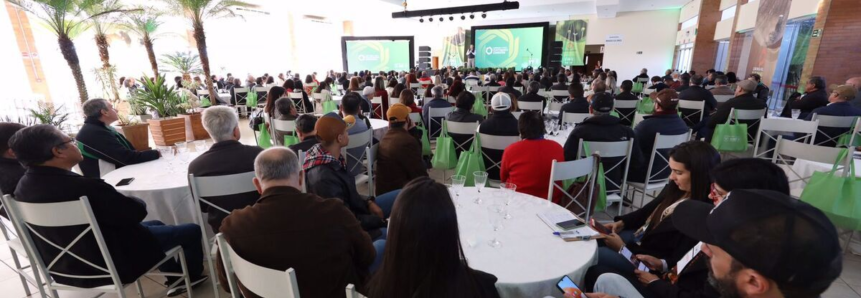 Cianorte reúne produtores de 33 municípios em evento sobre liderança rural