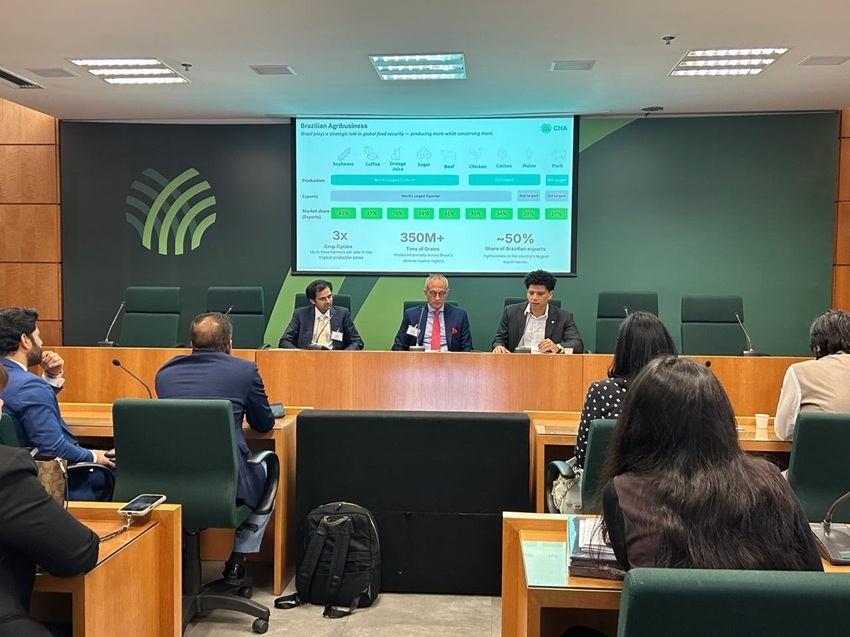 CNA recebe delegação de empresários indianos