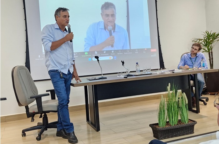 Presidente da Faperon, Hélio Dias, discursa em abertura de encontro com produtores em Porto Velho