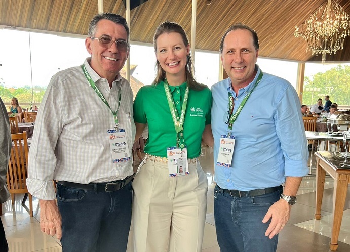 Francisco Farina, presidente da Comissão Nacional de Aquicultura e Pesca, Kalinka Koza, assessora técnica da CNA e Ademar Morgan, produtor rural